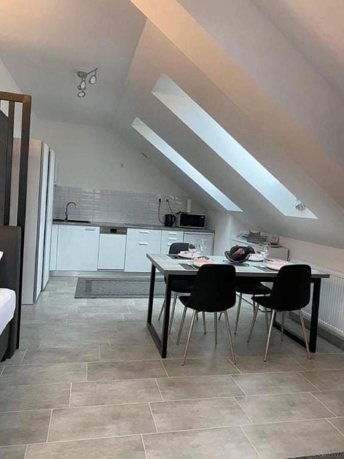 Greta Lux Apartman Hajduszoboszlo Exterior foto